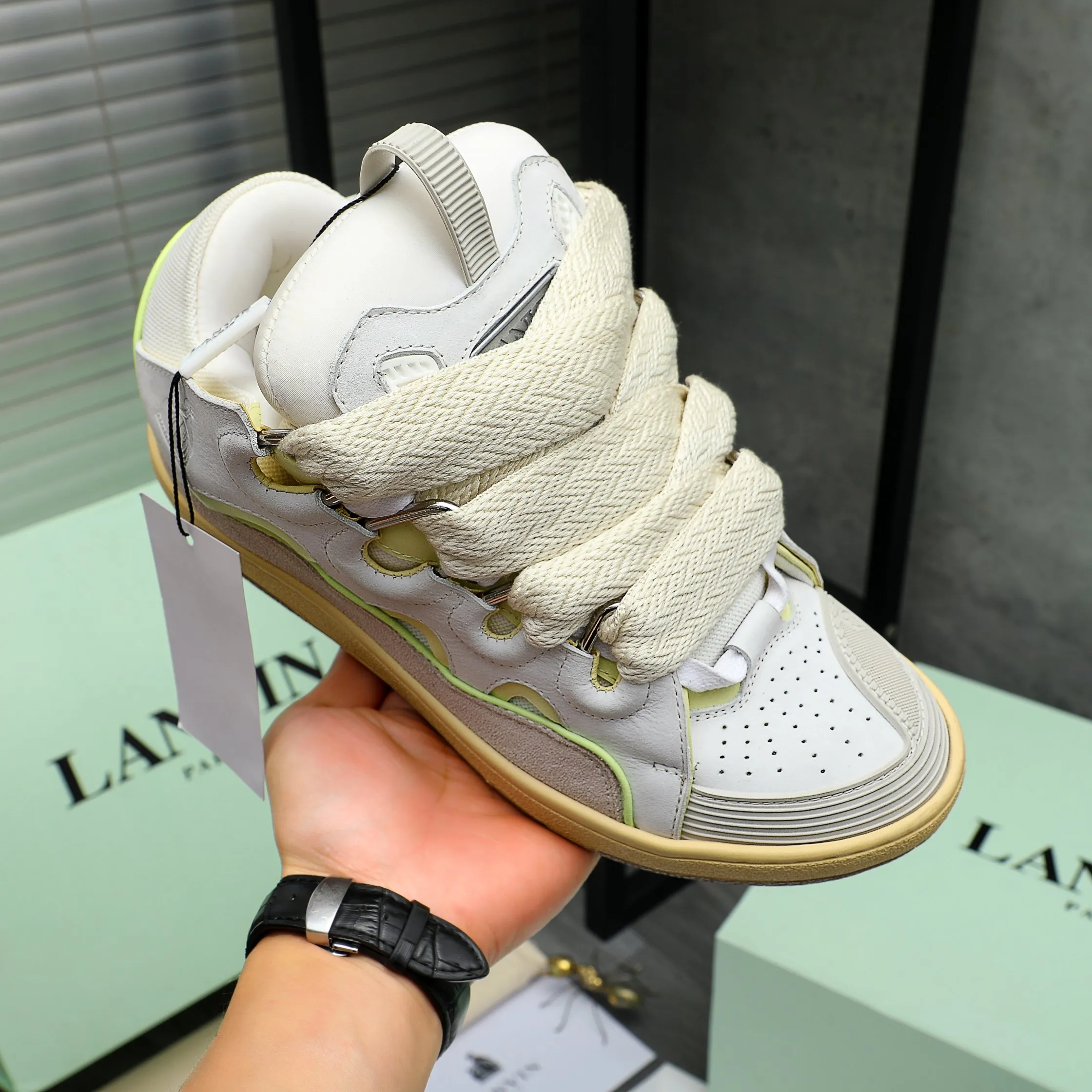 Men's shoes 💰740 [Lanvin] Lanvin high-end quality original couple's casual shoes - Upper: imported pebbled cowhide stitched with breathable mesh - Lining: Lycra elastic lining - Outsole: original rubber outsole - Super high quality control·Fine workmanship: highlighted (high-end·luxury·grade) -Size: 36-45 (45 can be customized)